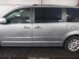 CHRYSLER TOWN & COUNTRY LIMITED photo