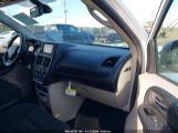 DODGE GRAND CARAVAN SE photo