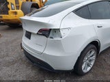 TESLA MODEL Y LONG RANGE DUAL MOTOR ALL-WHEEL DRIVE 5YJYGDEE7MF208748 снимка