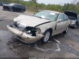 LINCOLN TOWN CAR SIGNATURE photo