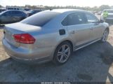 VOLKSWAGEN PASSAT 2.0L TDI SEL PREMIUM photo