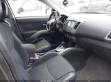 MITSUBISHI OUTLANDER SE photo