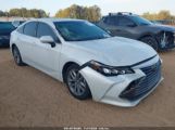 TOYOTA AVALON XLE снимка