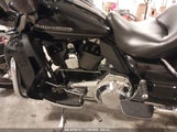HARLEY-DAVIDSON FLHTK ULTRA LIMITED 1HD1KEL13FB690581 снимка