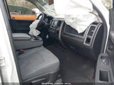 RAM 1500 CLASSIC TRADESMAN 4X4 5'7 BOX 3C6RR7KG6LG****** photo