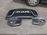 RAM 1500 CLASSIC WARLOCK 4X4 5'7 BOX 1C6RR7LG8RS****** снимка