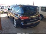 INFINITI QX56 photo