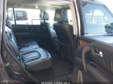 INFINITI QX56 photo