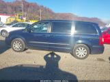 CHRYSLER TOWN & COUNTRY TOURING снимка