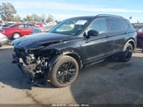 VOLKSWAGEN TIGUAN 2.0T SE R-LINE BLACK 3VVCB7AX7NM****** photo