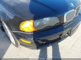 BMW 323CI WBABR3342YE****** fotografie