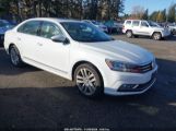 VOLKSWAGEN PASSAT 1.8T SEL PREMIUM снимка