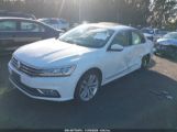 VOLKSWAGEN PASSAT 1.8T SEL PREMIUM снимка