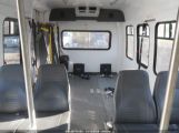 CHEVROLET BUS EXPRESS CUTAWAY photo