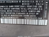 VOLKSWAGEN JETTA 2.0L S 3VW1K7AJ8FM****** снимка