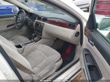 CHEVROLET IMPALA LS 2G1WB55KX79****** снимка