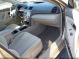 TOYOTA CAMRY LE photo