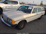 MERCEDES-BENZ 300 TDT WDBAB93A2DN****** снимка