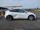 TESLA MODEL Y LONG RANGE DUAL MOTOR ALL-WHEEL DRIVE photo