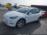 TESLA MODEL Y LONG RANGE DUAL MOTOR ALL-WHEEL DRIVE photo