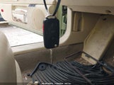 VOLKSWAGEN NEW BEETLE COUPE S 3VWPW31C98M****** снимка