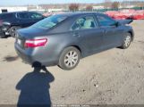 TOYOTA CAMRY XLE photo