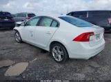 VOLVO S60 T5 PREMIER снимка