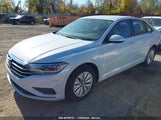 VOLKSWAGEN JETTA 1.4T R-LINE/1.4T S/1.4T SE 3VWCB7BU4KM132093 снимка