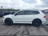 VOLKSWAGEN TIGUAN 2.0T SE/2.0T SE R-LINE BLACK/2.0T SEL снимка