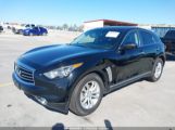 INFINITI QX70 снимка