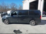 MERCEDES-BENZ METRIS photo