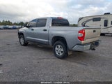 TOYOTA TUNDRA SR5 5.7L V8 5TFDW5F10JX****** снимка