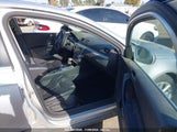VOLKSWAGEN PASSAT KOMFORT WVWJK7AN0AE****** снимка