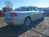 VOLKSWAGEN PASSAT 2.5L SEL photo