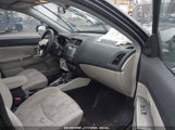 MITSUBISHI OUTLANDER SPORT JA4AR3AU5JU****** снимка