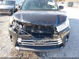 TOYOTA HIGHLANDER XLE 5TDJZRFH5HS****** fotografie