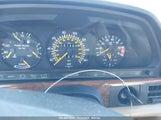 MERCEDES-BENZ 560 SEL WDBCA39E1LA****** снимка