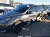 TESLA MODEL Y STANDARD RANGE REAR-WHEEL DRIVE 5YJYGDED2MF****** снимка
