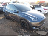 TESLA MODEL Y STANDARD RANGE REAR-WHEEL DRIVE 5YJYGDED2MF****** снимка