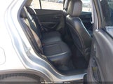 CHEVROLET TRAX LT KL7CJLSB7KB****** photo