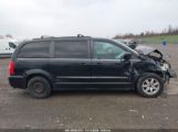 CHRYSLER TOWN & COUNTRY TOURING снимка