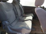 TOYOTA SIENNA LE 5TDZK23C77S****** снимка