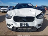 VOLVO XC40 T4 R-DESIGN YV4AC2HM9N2****** снимка