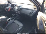 HYUNDAI TUCSON SE KM8JU3AG0FU****** снимка