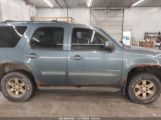 GMC YUKON SLT2 photo