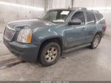 GMC YUKON SLT2 photo