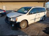 CHRYSLER TOWN & COUNTRY LIMITED photo