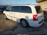 CHRYSLER TOWN & COUNTRY LIMITED photo