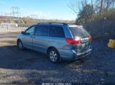 TOYOTA SIENNA LE photo