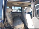JEEP COMMANDER LIMITED 1J8HH58N06C****** снимка